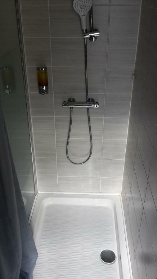 Chambre 1 Personne Et Studio 1 Personne Avec Entree Libre Et Salle De Bain Privee Колом'є Екстер'єр фото