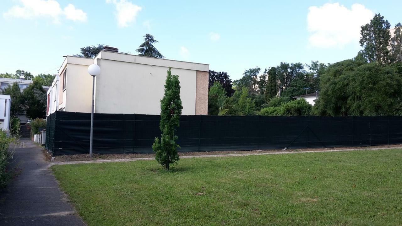 Chambre 1 Personne Et Studio 1 Personne Avec Entree Libre Et Salle De Bain Privee Колом'є Екстер'єр фото